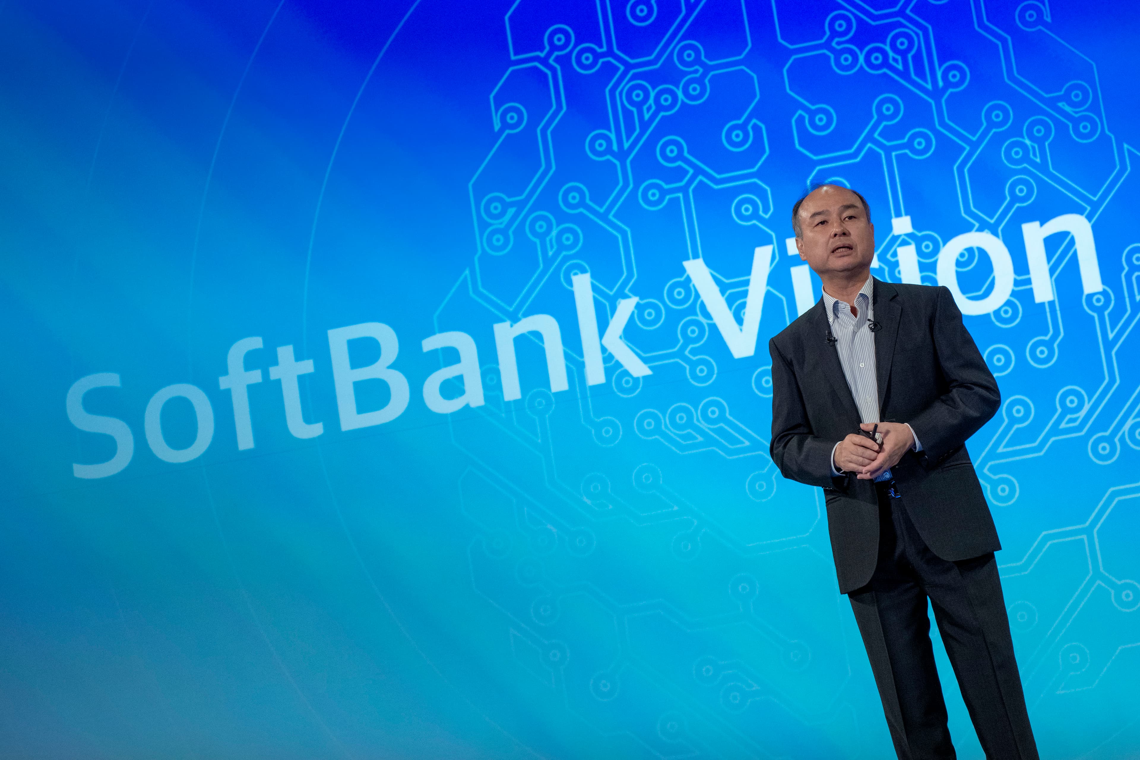 Masayoshi Son z SoftBanku podważa sens kosmicznych centrów danych Elona Muska