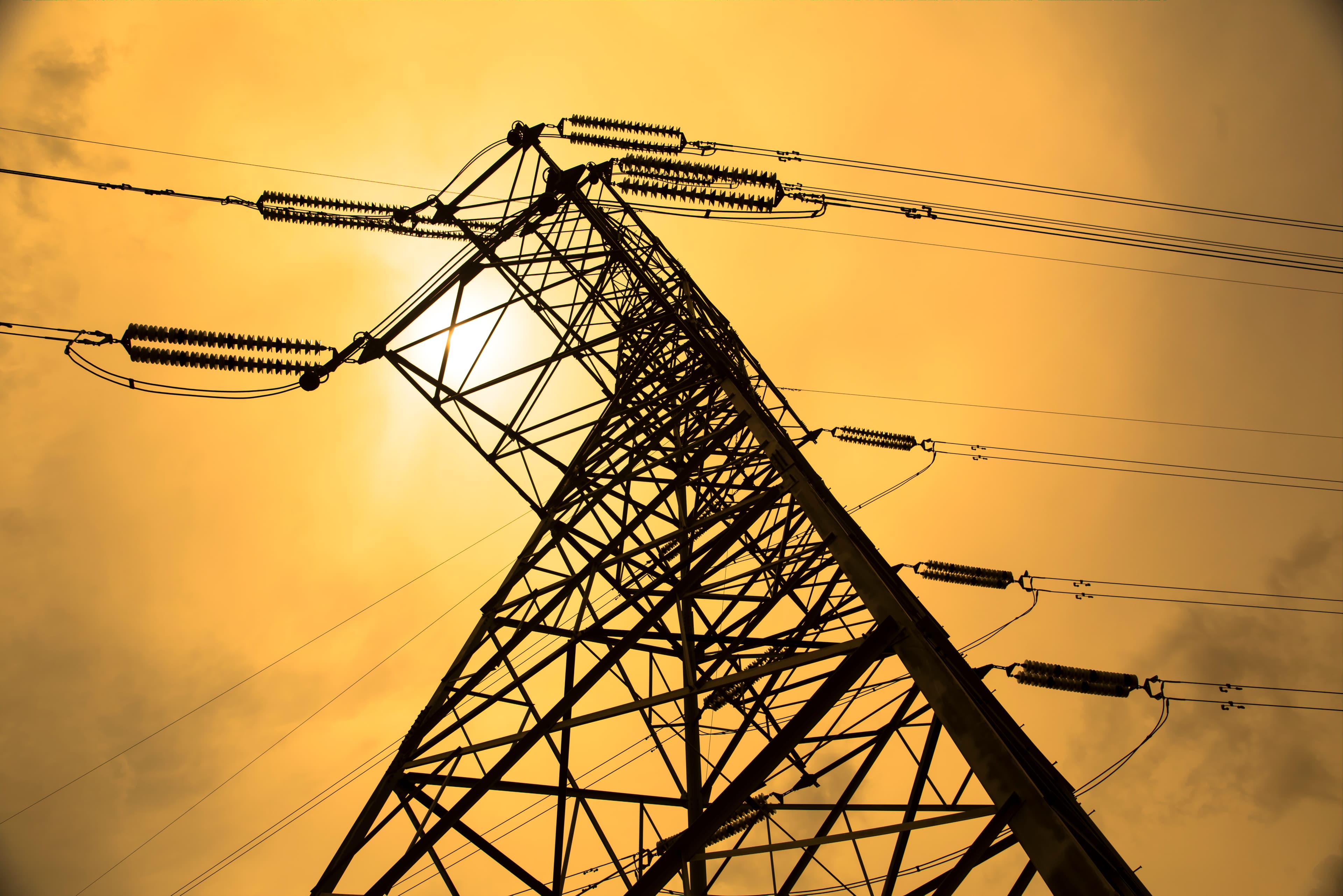 Awaria linii energetycznej ujawniła problem centrów danych AI z siecią elektroenergetyczną